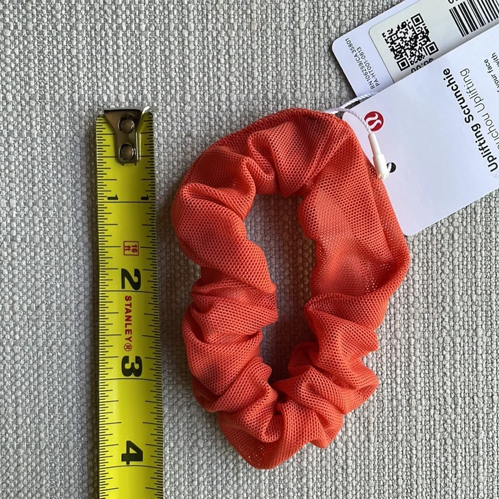 Lululemon Uplifting scrunchie - BRIK one size